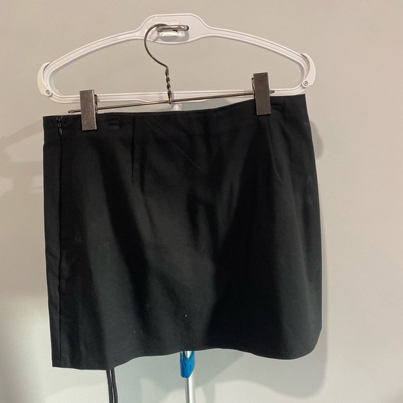 Ava and Ever mini skirt size 14 in black - worn once/like new - Picture 2 of 3